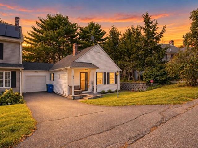 Townhouse for sale in Westbrook, Maine