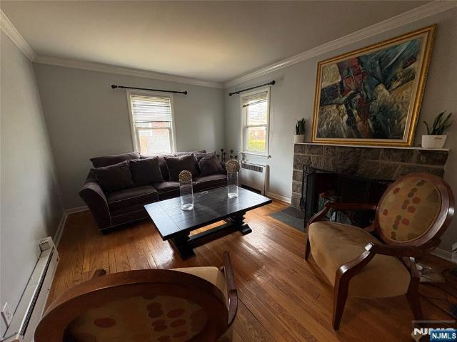 House for sale in Bergenfield, New Jersey