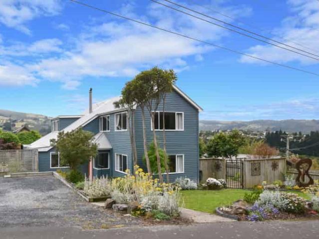 House for rent in Otakou