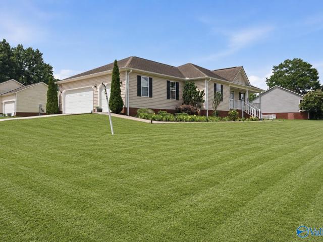House for sale in Arab, Alabama