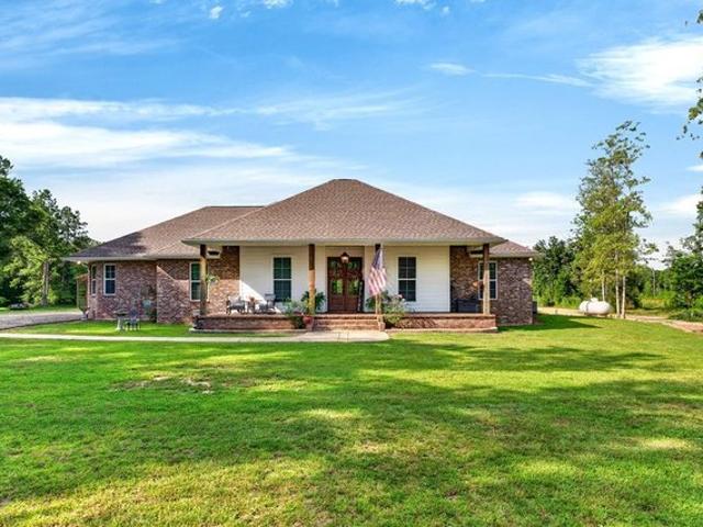 House for sale in Carriere, Mississippi