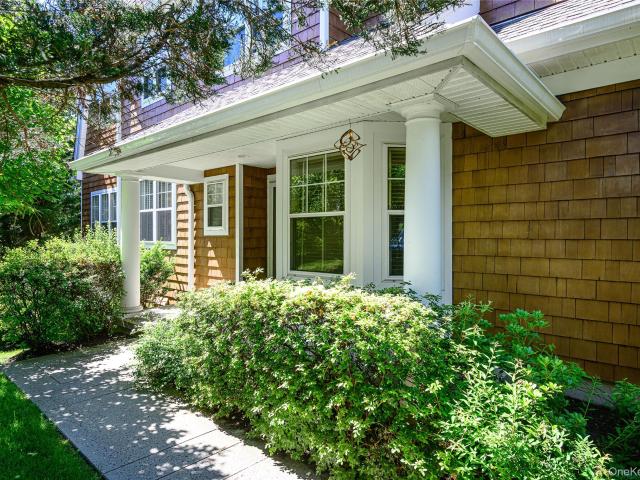 Condo for sale in Glenville, Village of Tarrytown