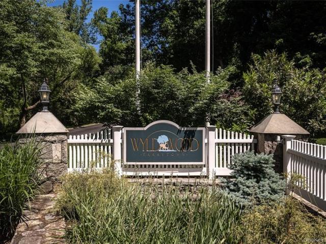 Condo for sale in Glenville, Village of Tarrytown