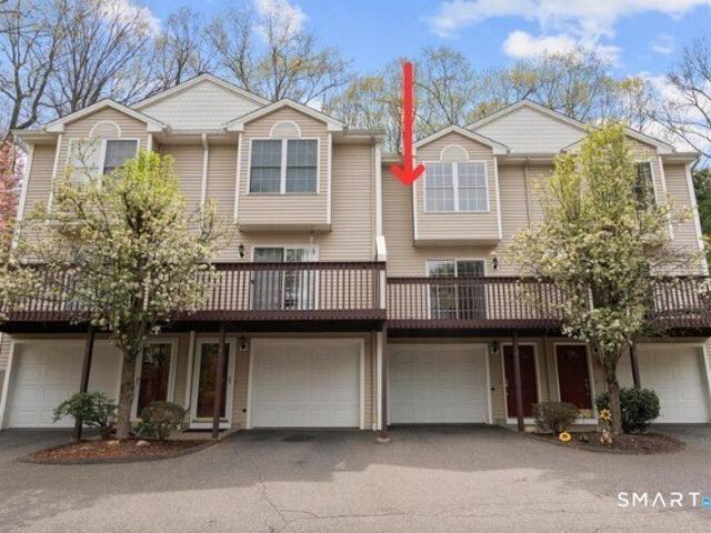 Townhouse for sale in Shelton, Connecticut