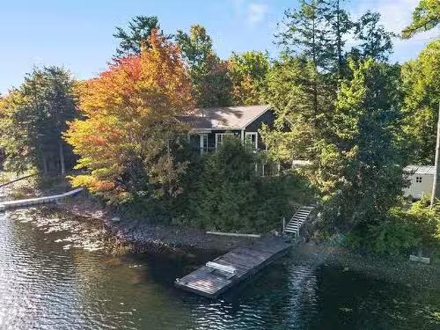 House for sale in Beaver Bank, Nova Scotia