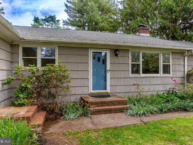 House for sale in Clinton, New Jersey
