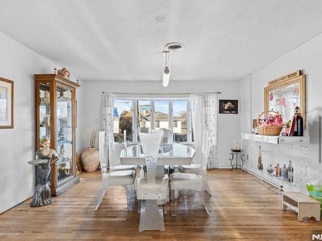 House for sale in Hudson, New Jersey