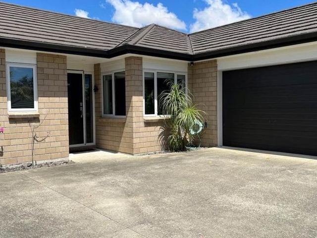 House for rent in Awhitu, Oroua County