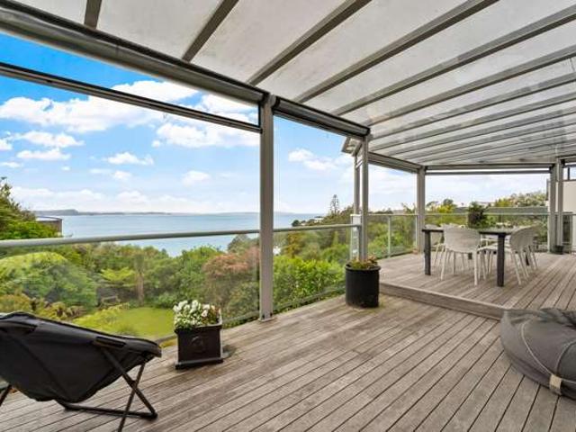 House for sale in Whangaparaoa