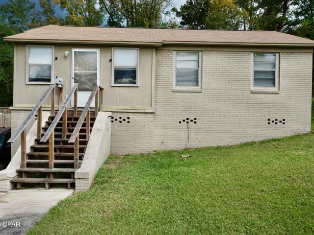 House for sale in Chattahoochee, Florida
