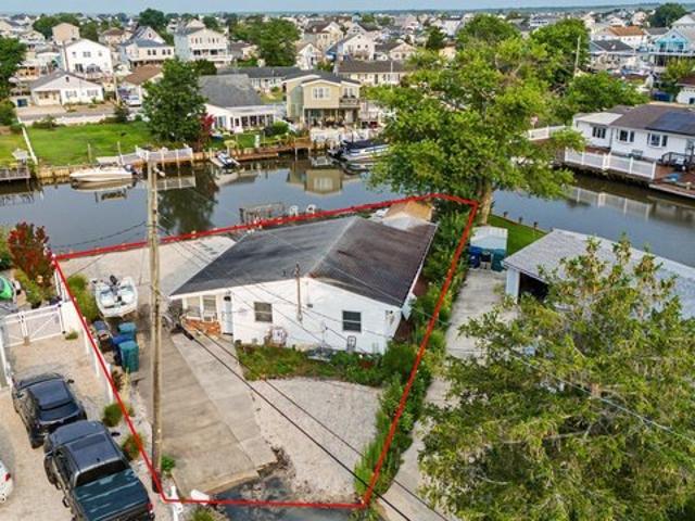 House for sale in Egg Harbor, Wisconsin