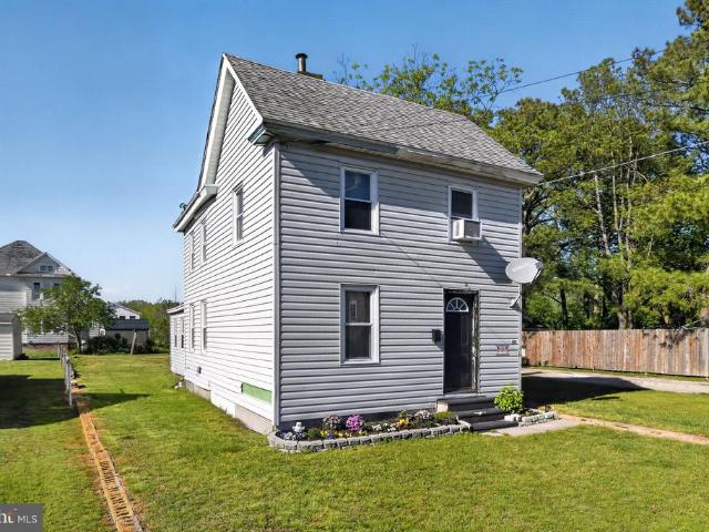 House for sale in Crisfield, Maryland