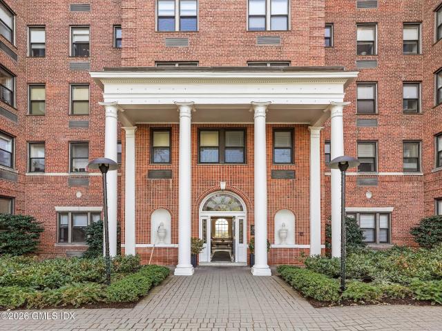 Condo for sale in Greenwich, Connecticut