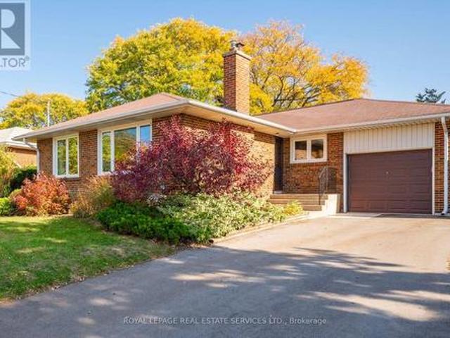 House for sale in Etobicoke Centre, Toronto