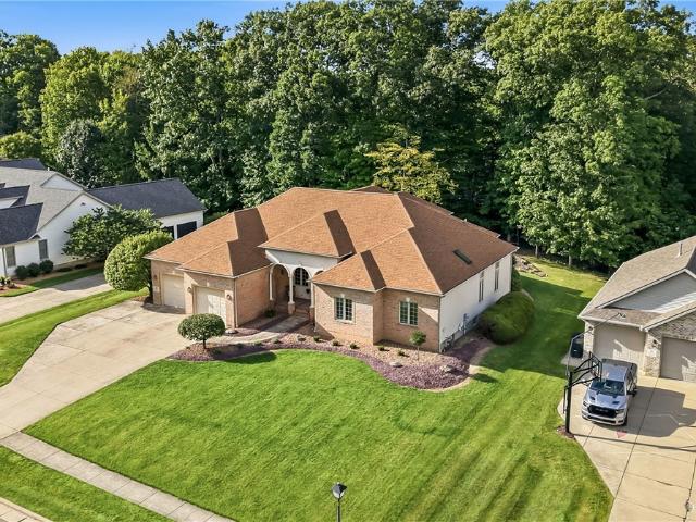 House for sale in Moreland Estates, Canfield