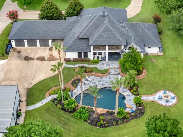House for sale in Friendswood
