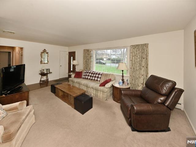 House for sale in Waldwick, New Jersey