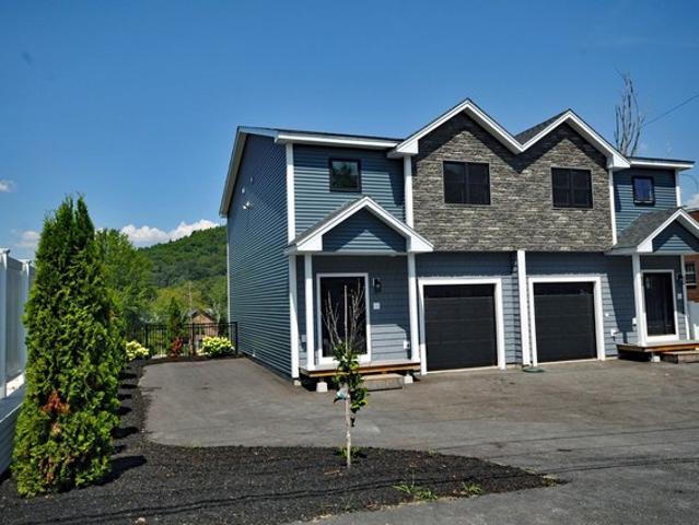 Townhouse for sale in New Hampshire
