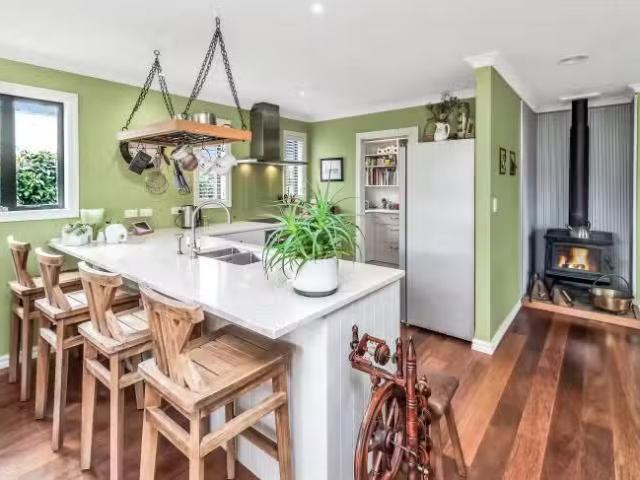 House for sale in Oxford, Canterbury
