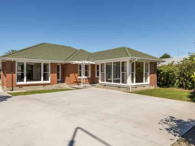 House for rent in Chaslands, Canterbury