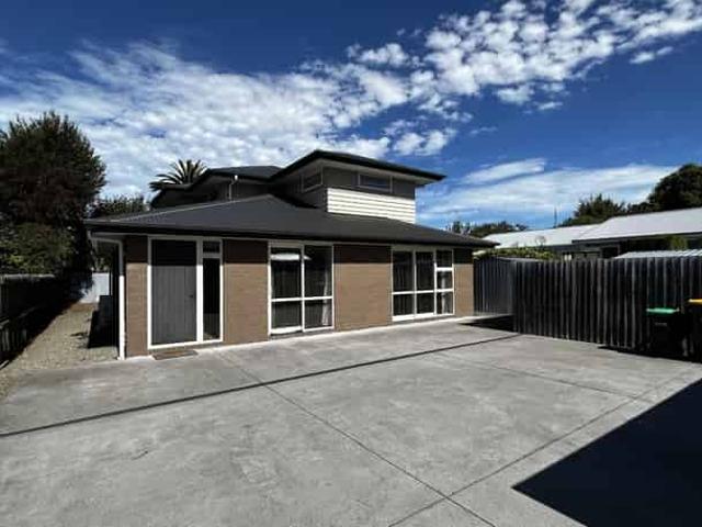 House for rent in Chaslands, Canterbury