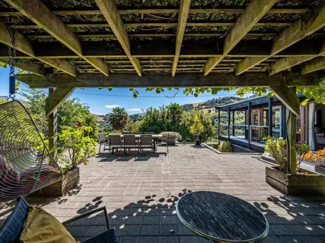 House for sale in Little Akaloa, Canterbury