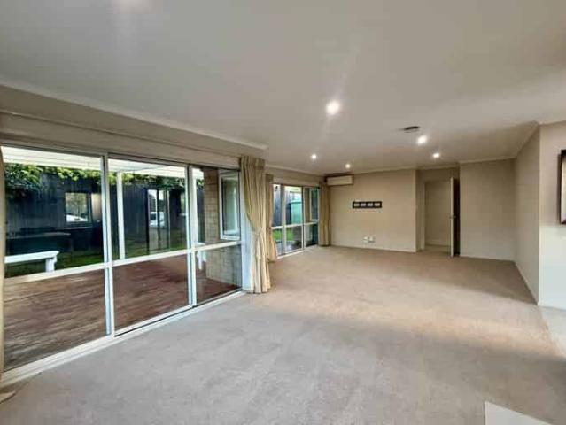 House for rent in Awhitu, Oroua County