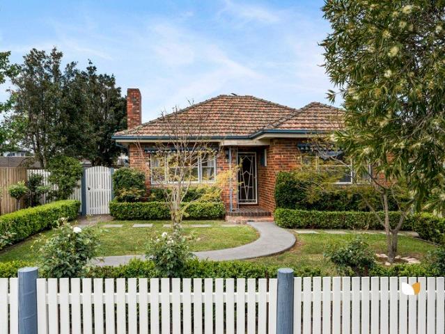 House for sale in Oak Park, Melbourne
