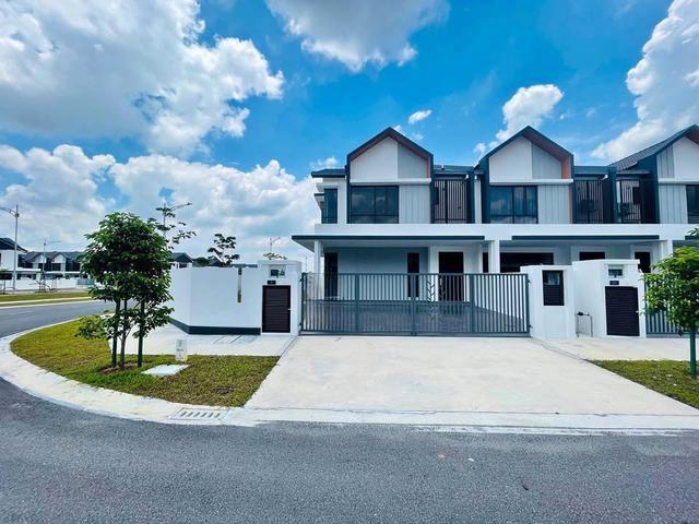 Terraced House for sale in Tanjong Sepat, Selangor