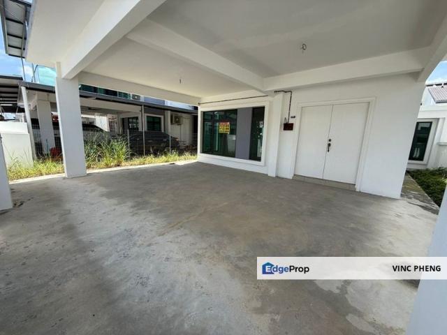 House for sale in Malaka
