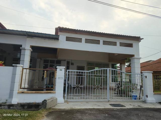 Residential House for sale in Malaka