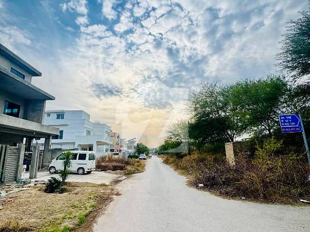 Property for sale in Islamabad
