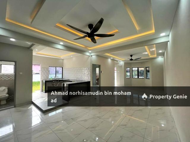 Residential House for sale in Tanjong Karang, Selangor