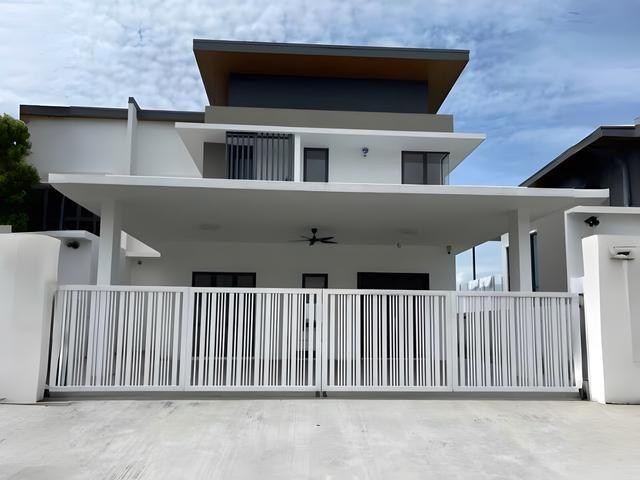 Residential House for sale in Sendayan Village, Negeri Sembilan