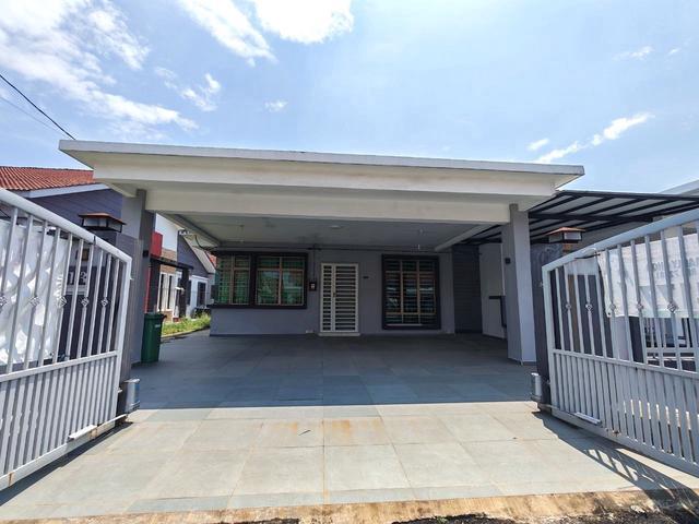 Residential House for sale in Malaka