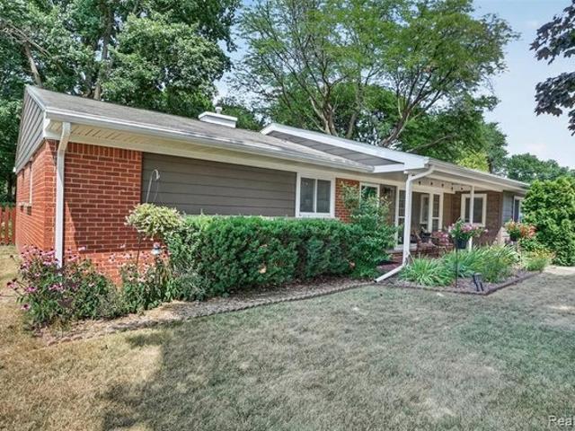 House for sale in Novi, Michigan