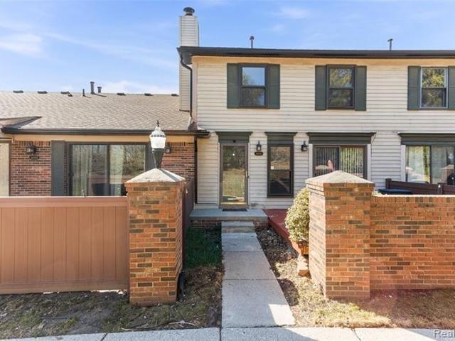 Townhouse for sale in Canton, Mississippi