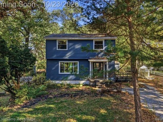 House for sale in Commerce Charter Township, Oakland County