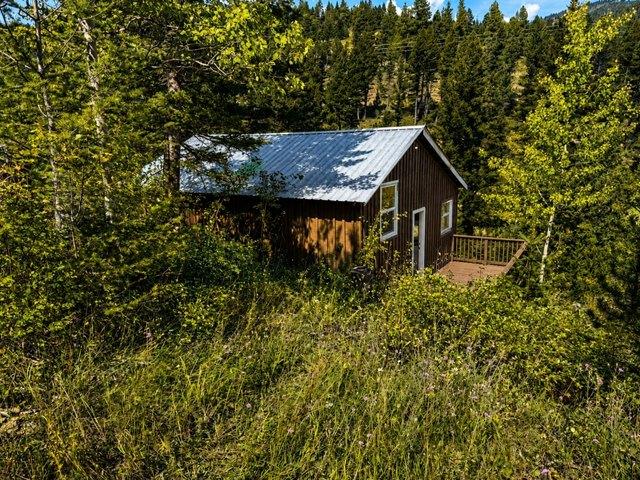 House for sale in Wolf Creek, Montana