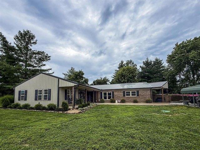 House for sale in Calhoun, Kentucky