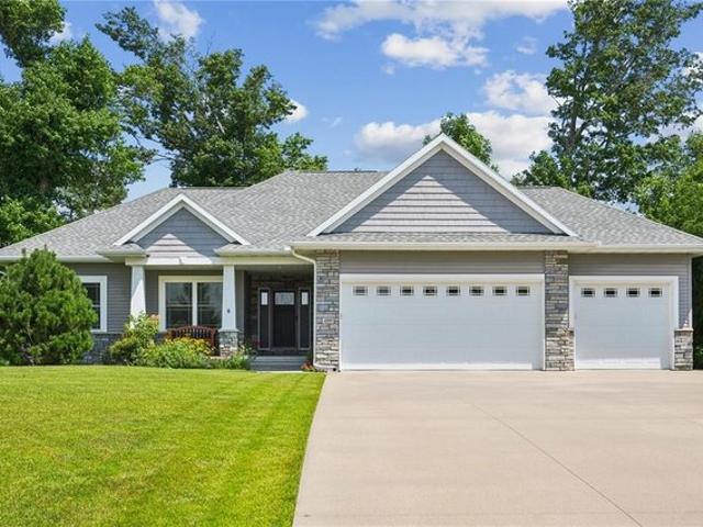 House for sale in Linn, Iowa