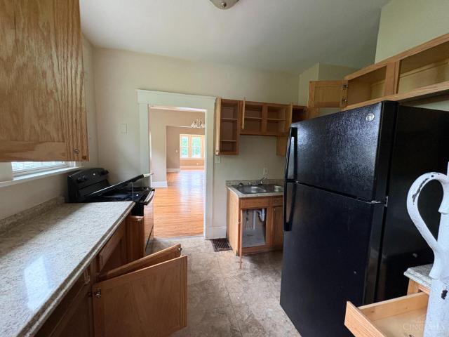 House for sale in Roselawn, Ohio