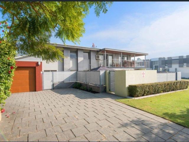 Apartment for rent in Applecross, Western Australia