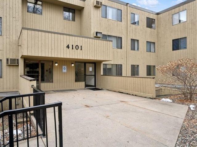 Condo for sale in Edina, Hennepin County