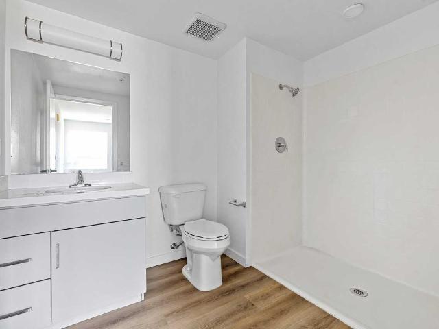 Apartment for rent in Canoga Park, California