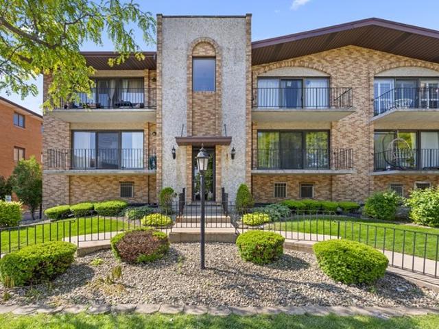 Condo for sale in Oak Lawn, Illinois