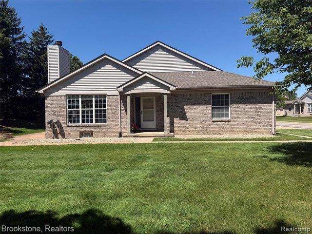 Condo for sale in Clinton Township, Michigan