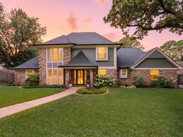House for sale in Colleyville, Texas