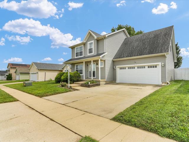 House for sale in Boulder Ridge, Champaign