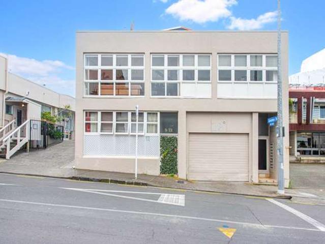Apartment for sale in Auckland, Oroua County